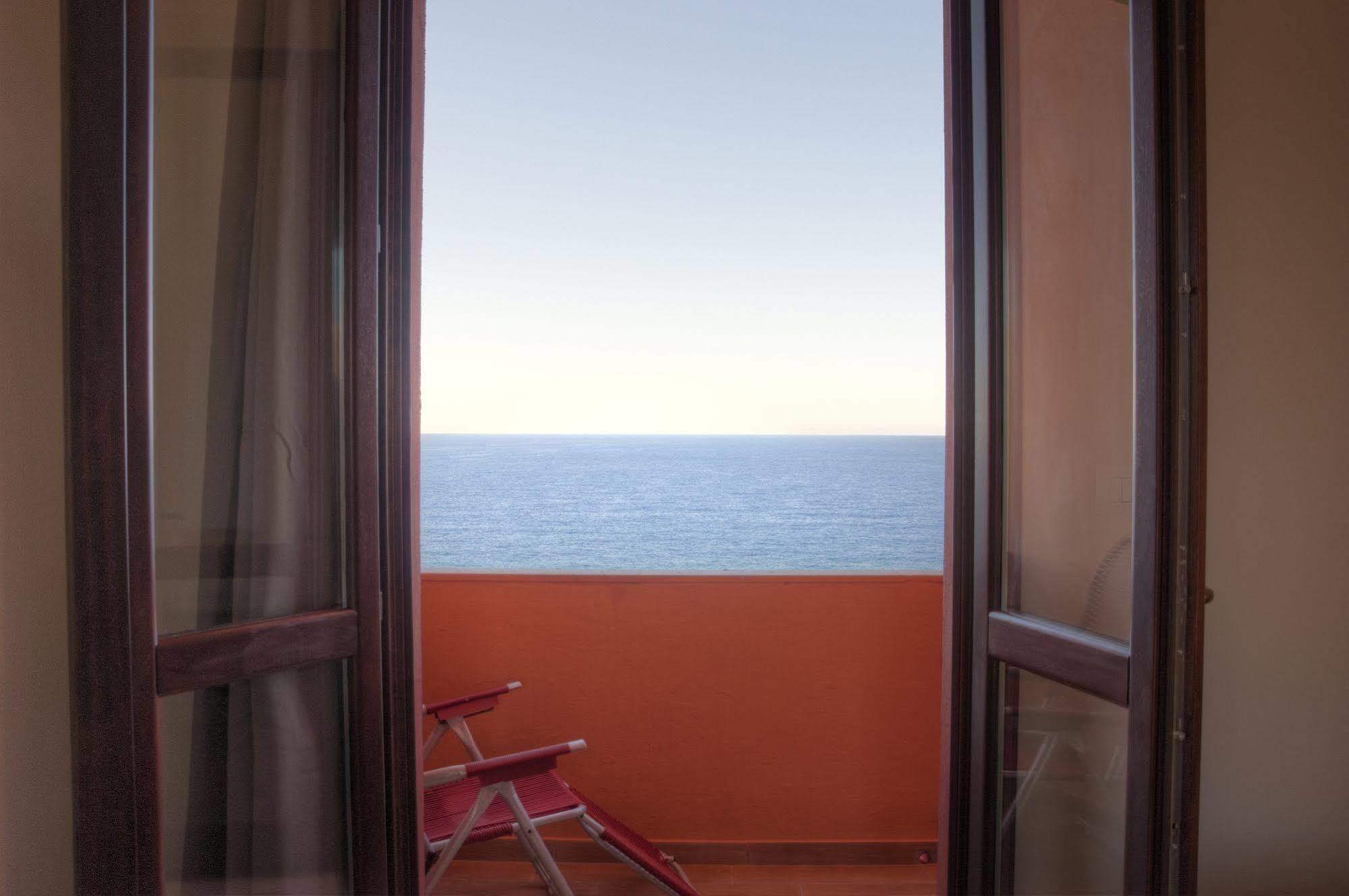 Hotel Bue Marino Pantelleria Esterno foto